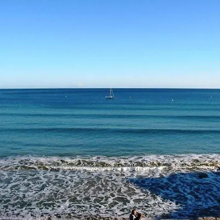 Bord De A Avec Climatisation Et Parking - Fr-1-226b-13
